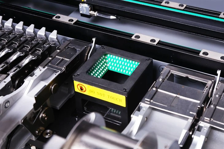 Automatic PCB Assembly Machine high quality